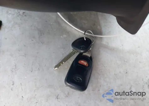 2013 Hyundai Elantra Gls z USA, uszkodzony, nr VIN 5NPDH4AE2DH447899